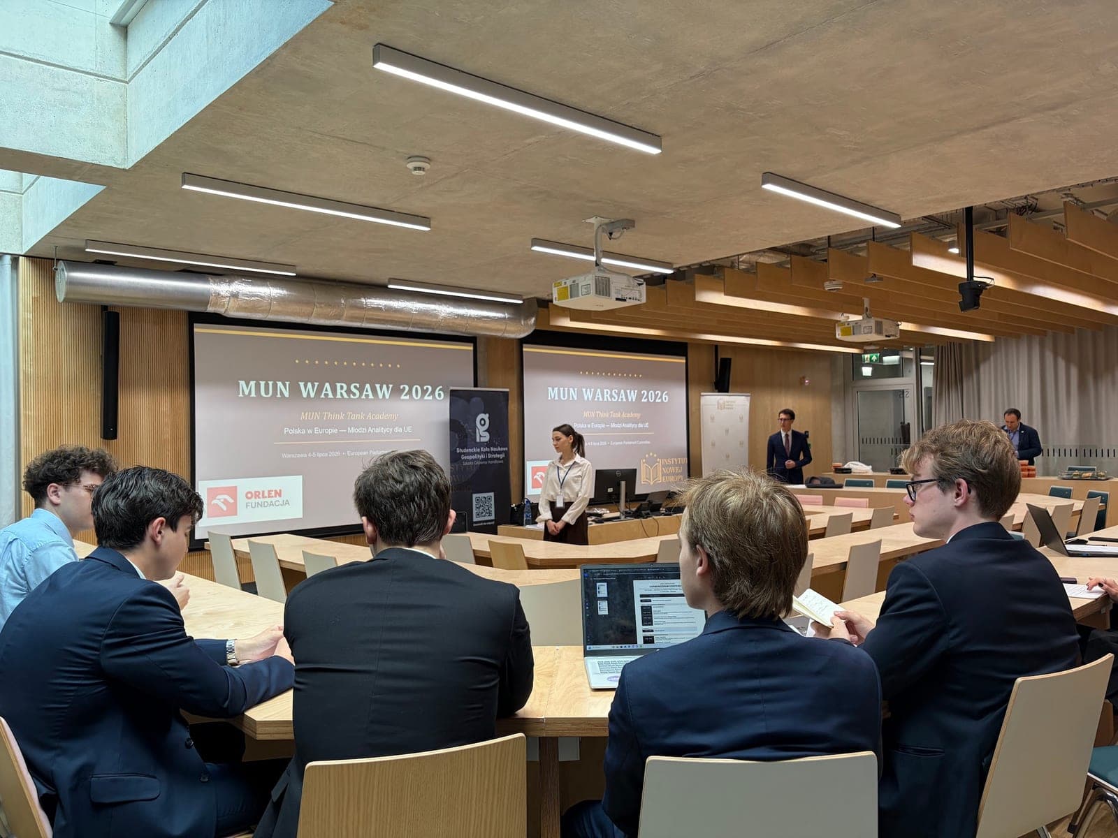 MUN Warsaw 2026, sesja obrad na sali głównej